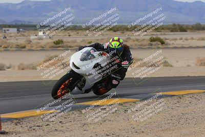 media/Dec-17-2022-SoCal Trackdays (Sat) [[224abd9271]]/Turn 9 Inside (1pm)/